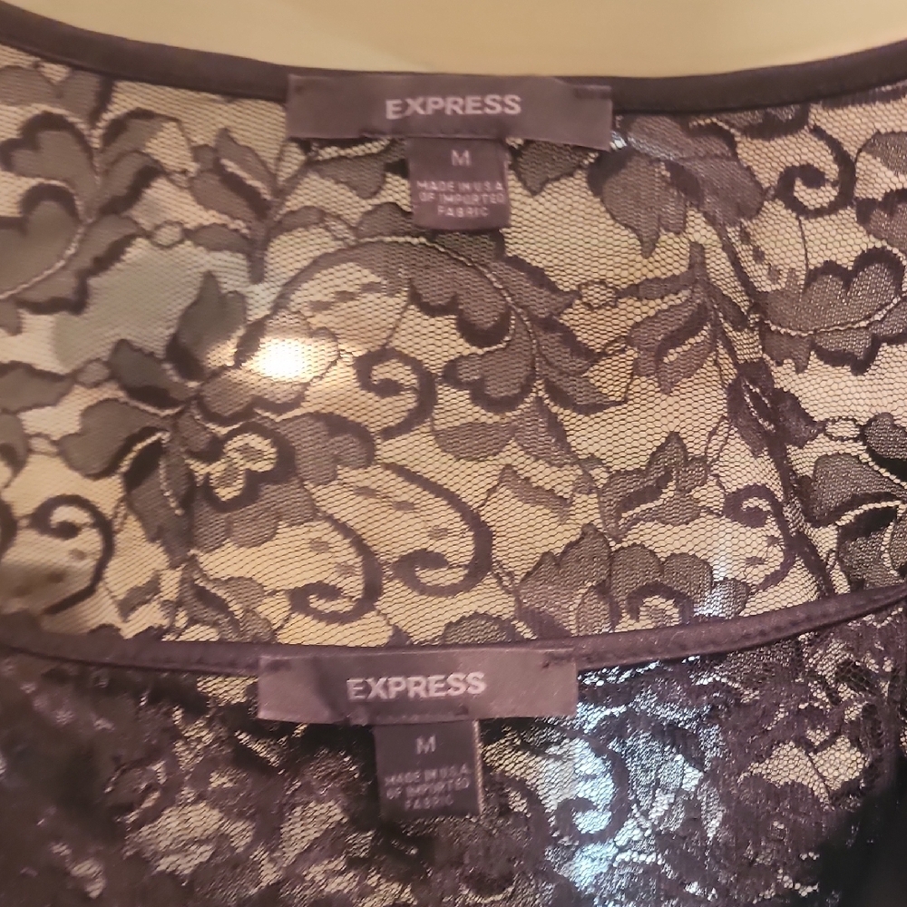 Express Black Floral Lace Crop Top - Picture 3 of 6